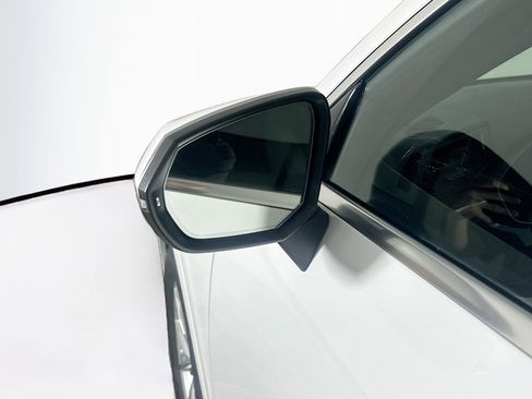 Used 2024 Audi Q3 2.0T Premium image 16