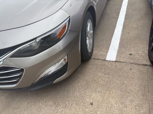 Used 2024 Chevrolet Malibu LS image 2