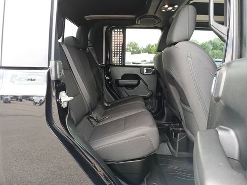 Used 2023 Jeep Gladiator Sport AWD/4WD image 26
