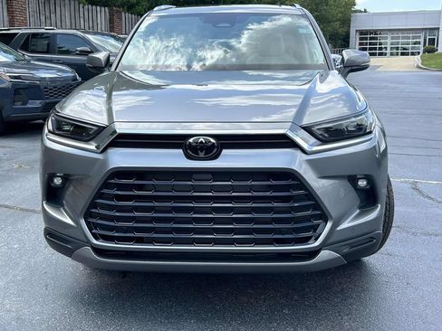 New 2026 Toyota Grand Highlander AWD image 8