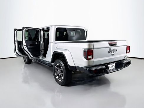 Used 2023 Jeep Gladiator Overland image 30