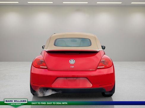 Used 2013 Volkswagen Beetle TDI image 6