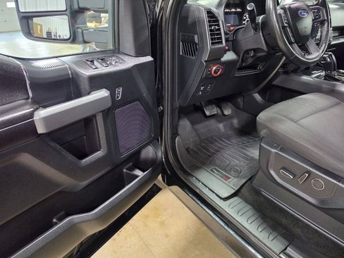 Used 2018 Ford F150 XLT w/ Equipment Group 302A Luxury AWD/4WD image 22