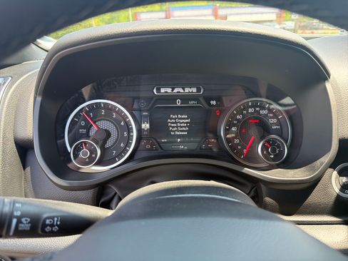 Used 2026 RAM 1500 Big Horn AWD/4WD image 32
