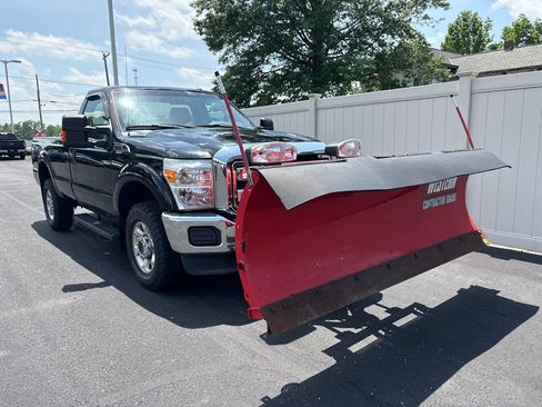 Used 2016 Ford F250 XLT w/ Camper Package AWD/4WD image 2