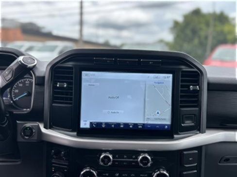 Certified 2022 Ford F150 XLT w/ Equipment Group 302A High image 95