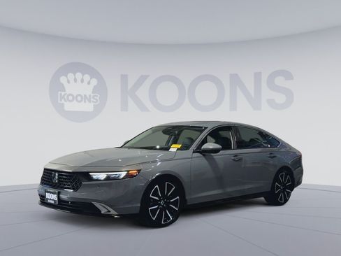 Used 2024 Honda Accord Touring image 5