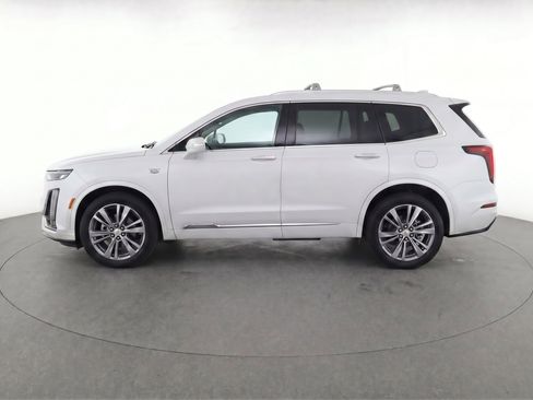Used 2023 Cadillac XT6 Premium Luxury FWD image 6