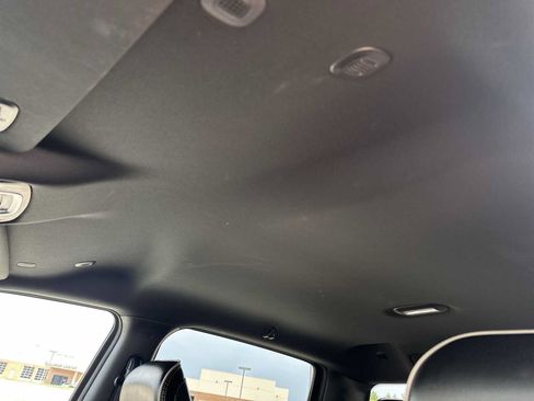Used 2024 RAM 1500 Laramie AWD/4WD image 19