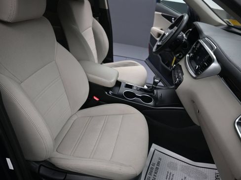 Used 2019 Kia Sorento AWD image 40
