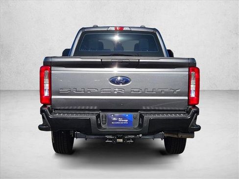 Certified 2025 Ford F250 XL AWD/4WD image 7