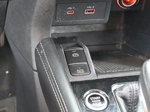 Used 2023 Nissan Kicks SR w/ SR Premium Package FWD image 23