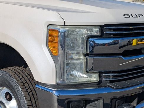 Used 2017 Ford F350 Lariat w/ FX4 Off-Road Package image 9