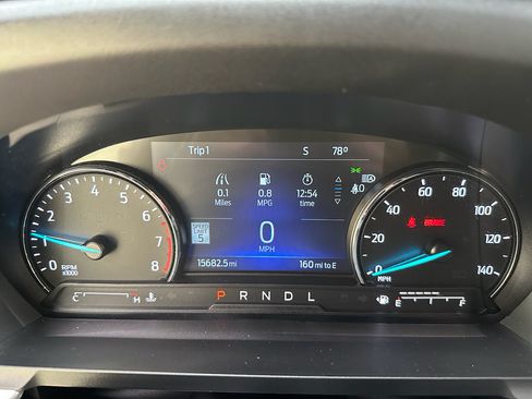 Used 2022 Ford Explorer XLT w/ Equipment Group 202A AWD/4WD image 33