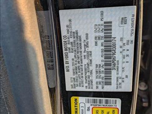 Used 2016 Ford Fusion SE FWD image 15