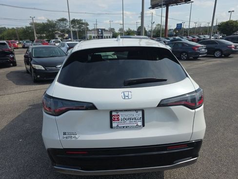 Used 2025 Honda HR-V EX-L image 6