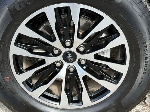 Used 2025 Ford Expedition Max Platinum image 55