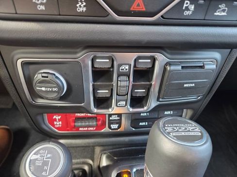 Certified 2025 Jeep Wrangler Unlimited Rubicon 392 image 21