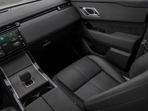 Used 2024 Land Rover Range Rover Velar Dynamic SE image 24
