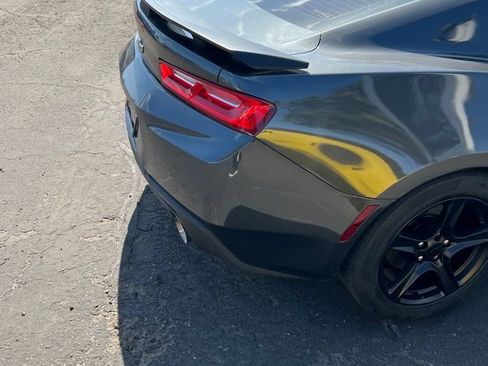 Used 2017 Chevrolet Camaro LT w/ Technology Package RWD image 28