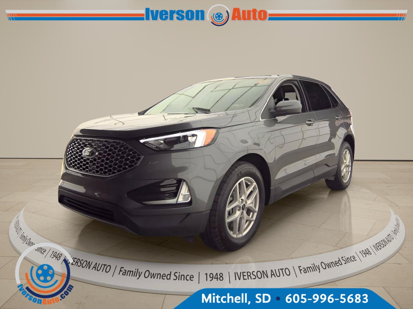 Used 2024 Ford Edge SEL w/ Convenience Package AWD/4WD image 3