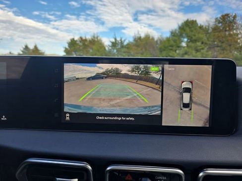 New 2026 Nissan Sentra SL w/ Floor Mat Package FWD image 9
