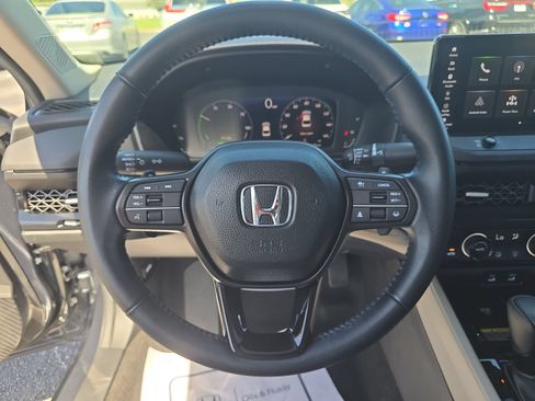 Certified 2025 Honda Accord EX-L image 25