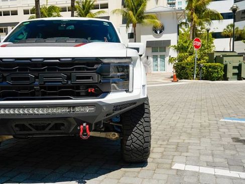 Used 2025 Ford F150 Raptor w/ Equipment Group 803A Raptor R AWD/4WD image 8