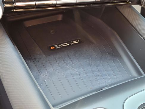 New 2025 Chevrolet Equinox EV RS w/ Active Safety Package 3 AWD/4WD image 21
