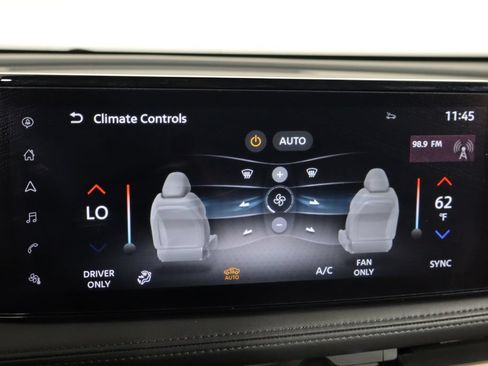 Used 2023 Nissan Ariya FWD image 38