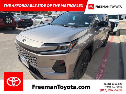 Used 2026 Toyota RAV4 SE AWD/4WD image 1