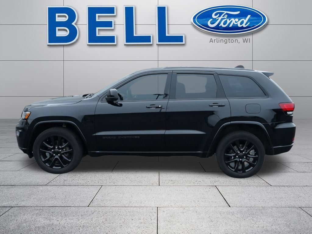 Used 2018 Jeep Grand Cherokee Altitude AWD/4WD image 7