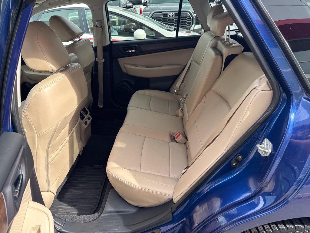 Used 2017 Subaru Outback 3.6R Limited AWD/4WD image 26
