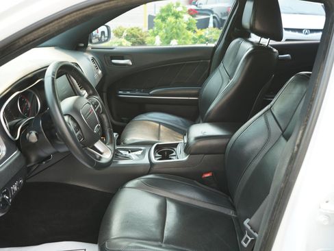 Used 2015 Dodge Charger SXT w/ AWD Plus Group image 14