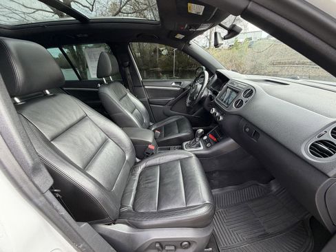 Used 2015 Volkswagen Tiguan R-Line image 14