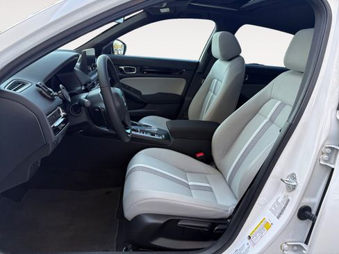 Used 2025 Honda Civic Sport image 21