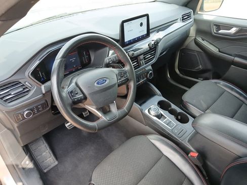 Used 2023 Ford Escape ST-Line AWD/4WD image 18