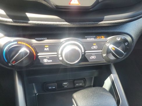 Certified 2024 Kia Soul LX w/ Option Group 015 FWD image 25