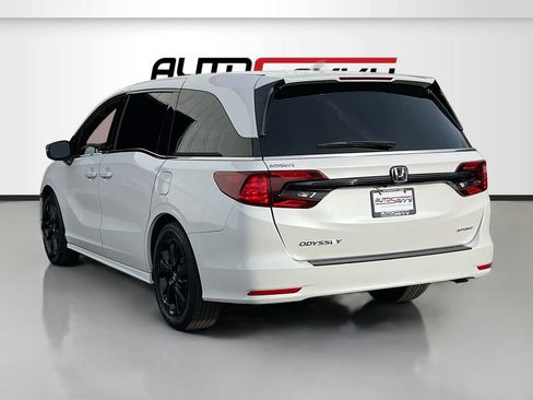 Used 2024 Honda Odyssey Sport image 5