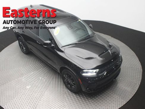 Used 2024 Dodge Durango GT AWD/4WD image 3
