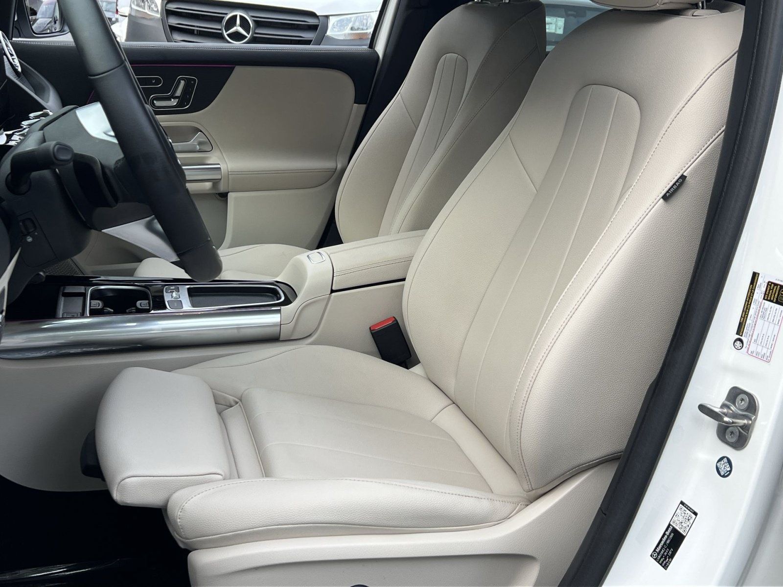 Certified 2026 Mercedes-Benz GLA 250 4MATIC image 18