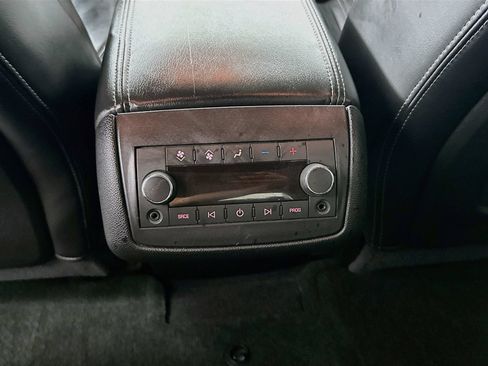 Used 2013 GMC Acadia Denali AWD/4WD image 28