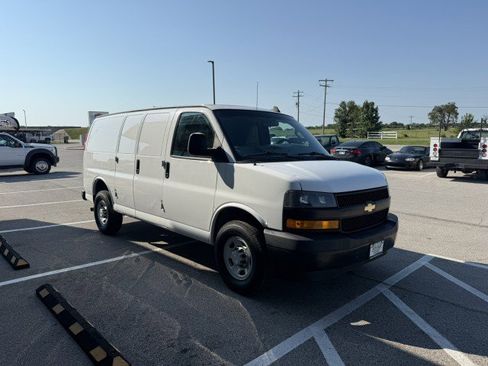 Used 2019 Chevrolet Express 2500 w/ Driver Convenience Package image 3