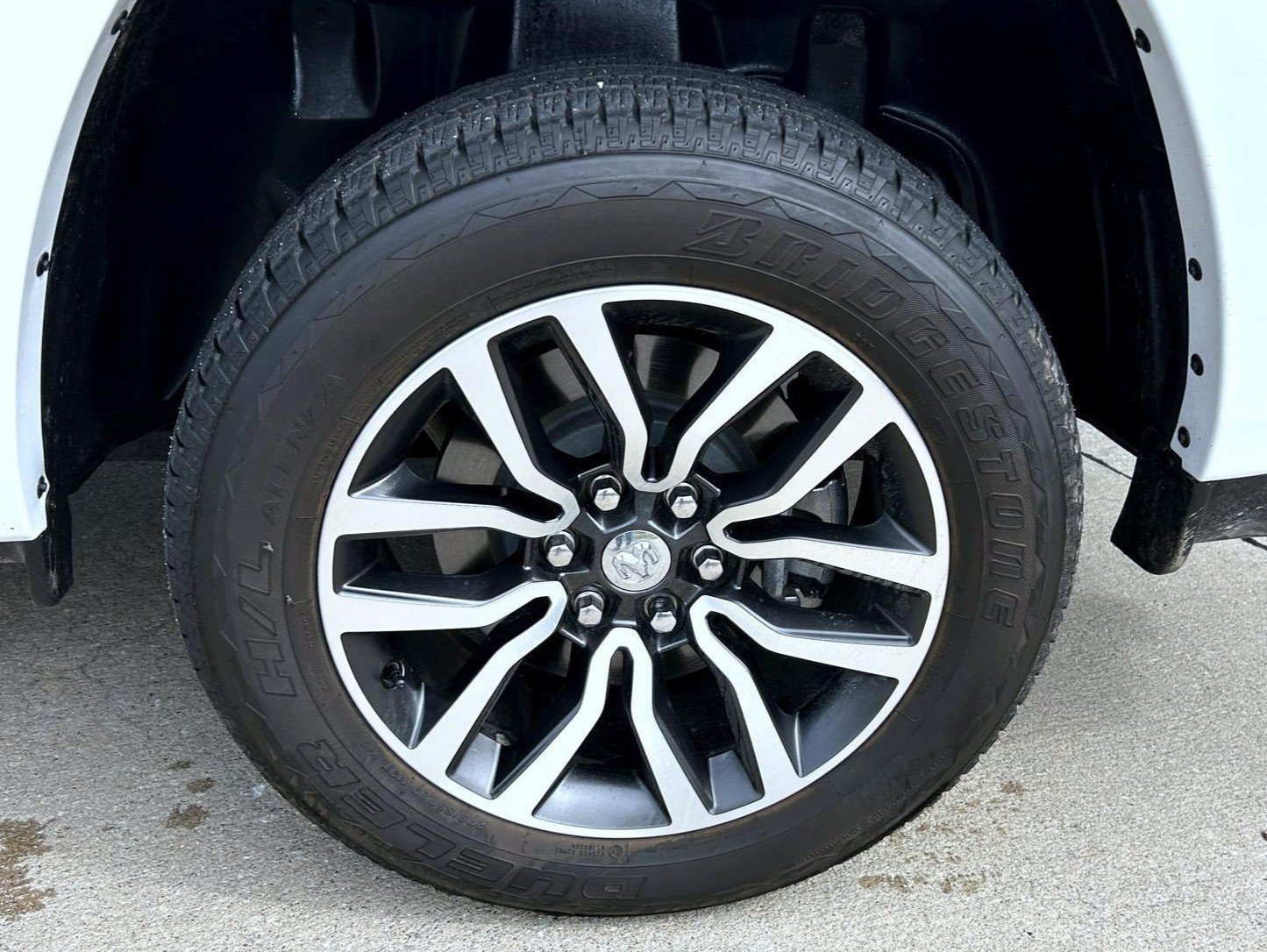 Used 2025 RAM 1500 Limited AWD/4WD image 24