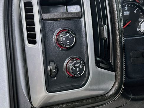 Used 2014 GMC Sierra 1500 SLT w/ SLT Crew Cab Value Package AWD/4WD image 10