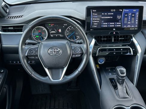 Used 2021 Toyota Venza Limited w/ Carpet Mat Package (TMS) image 13