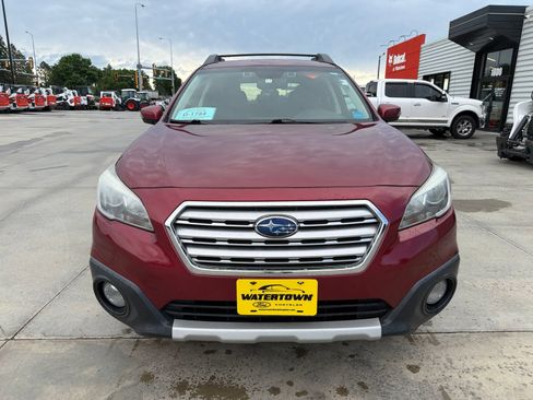 Used 2016 Subaru Outback 2.5i Limited AWD/4WD image 3