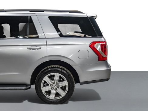 Used 2020 Ford Expedition XLT w/ Equipment Group 202A image 11