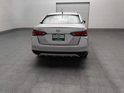 Used 2025 Nissan Versa S FWD image 7