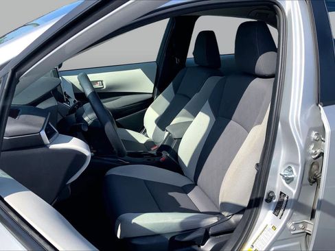 Certified 2025 Toyota Corolla LE FWD image 7